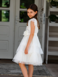 dievčenské šaty s nariasenými volánmi na 1. sv. prijímanie ecru