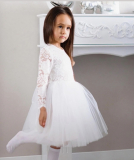 dievčenské elegantné šaty s čipkou biele
