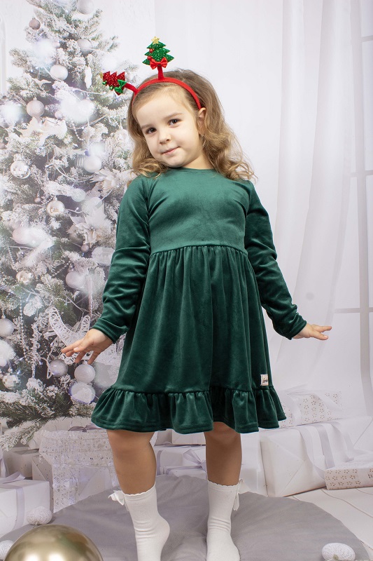 dievčenské velúrové šaty s volánom zelené