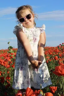 dievčenské letné kvetinové šaty s krajkou