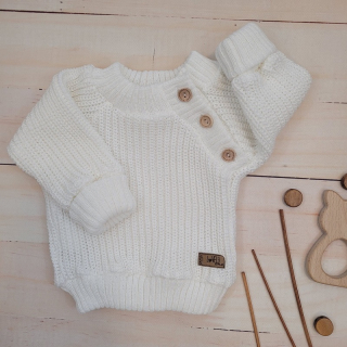 detský pletený sveter s gombíkmi biely